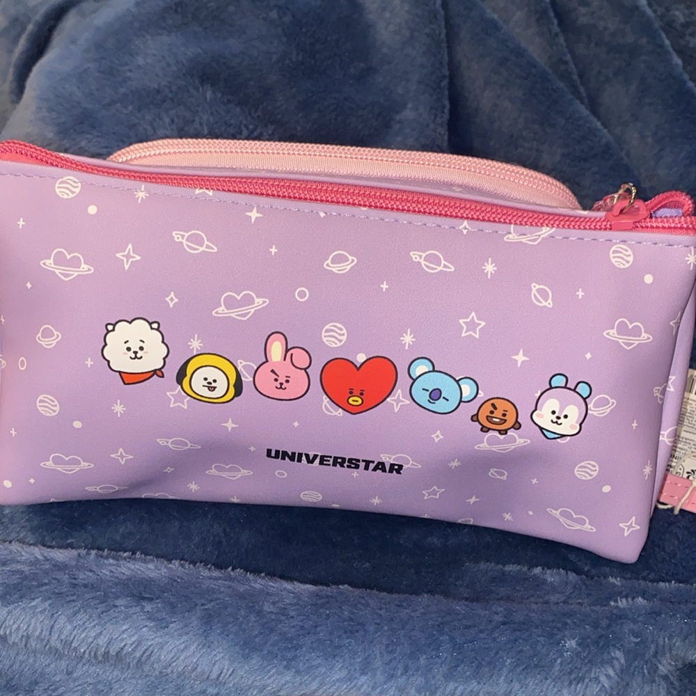 BT21 Collection Big PU Holographic Stationery Case - Picture 2 of 5